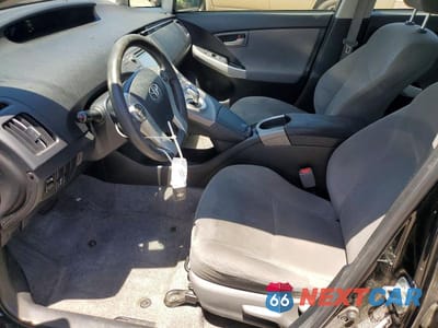 Zdjęcie 7 z 12 samochodu: 2015 TOYOTA PRIUS TWO VIN:JTDKN3DU3F0434981 - miniatura