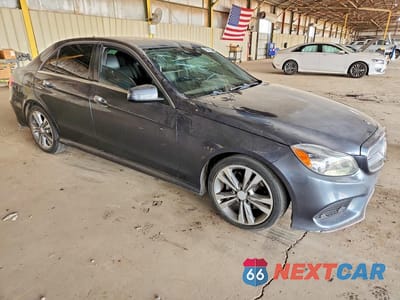 Czwarte zdjęcie samochodu z boku: 2015 MERCEDES-BENZ E 350 VIN:WDDHF5KB1FB152532 - miniatura