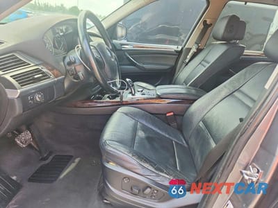 Zdjęcie 7 z 13 samochodu: 2008 BMW X5 4.8I VIN:5UXFE83548L166175 - miniatura