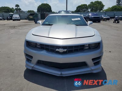 Piąte zdjęcie samochodu w środku: 2010 CHEVROLET CAMARO SS VIN:2G1FJ1EJ5A9219826 - miniatura