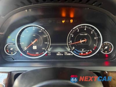 Zdjęcie 9 z 15 samochodu: 2015 BMW 750 XI VIN:WBAYB6C5XFD965910 - miniatura