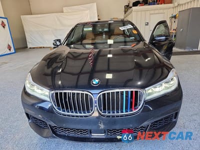 Piąte zdjęcie samochodu w środku: 2019 BMW 750 XI VIN:WBA7F2C50KB239746 - miniatura