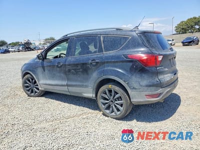 Drugie zdjęcie samochodu z przodu: 2019 FORD ESCAPE SE VIN:1FMCU0GD4KUB62649 - miniatura
