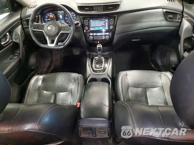 Zdjęcie 8 z 13 samochodu: 2017 NISSAN ROGUE SV/SL VIN:5N1AT2MV3HC795242 - miniatura