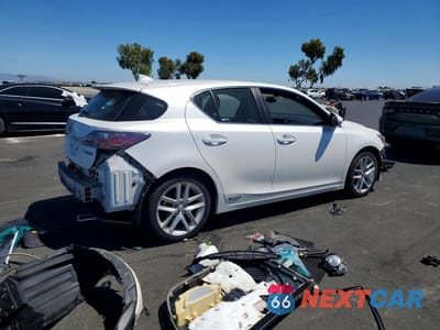 Trzecie zdjęcie samochodu z tyłu: 2016 LEXUS CT 200 VIN:JTHKD5BH3G2257308 - miniatura