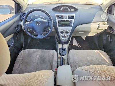 Zdjęcie 8 z 12 samochodu: 2007 TOYOTA YARIS BASE VIN:JTDBT923871010520 - miniatura