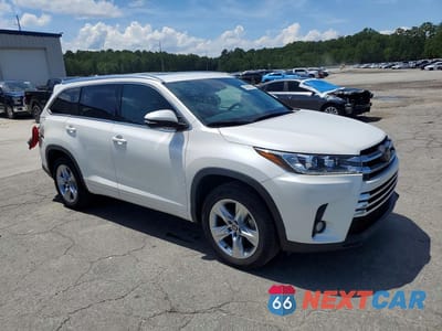 Czwarte zdjęcie samochodu z boku: 2018 TOYOTA HIGHLANDER LIMITED VIN:5TDYZRFH9JS273768 - miniatura