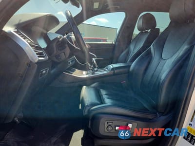 Zdjęcie 7 z 13 samochodu: 2020 BMW X5 XDRIVE40I VIN:5UXCR6C01L9C31962 - miniatura