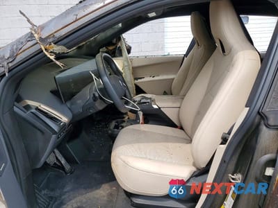 Zdjęcie 7 z 13 samochodu: 2025 BMW IX XDRIVE50 VIN:WB523CF0XSCU09712 - miniatura