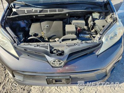 Zdjęcie 12 z 13 samochodu: 2018 TOYOTA SIENNA XLE PREMIUM 8-PASSENGER VIN:5TDYZ3DC5JS914578 - miniatura