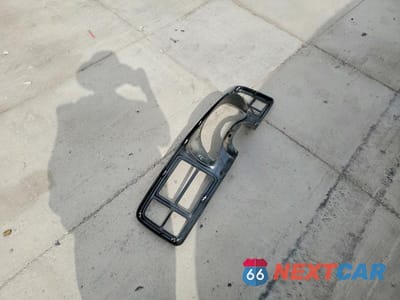 Zdjęcie 12 z 13 samochodu: 2000 GMC YUKON VIN:1GKEK13T3YJ196764 - miniatura