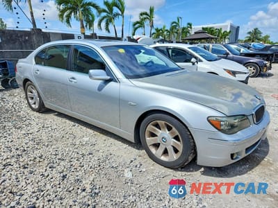 Czwarte zdjęcie samochodu z boku: 2006 BMW 750 LI VIN:WBAHN83556DT60972 - miniatura