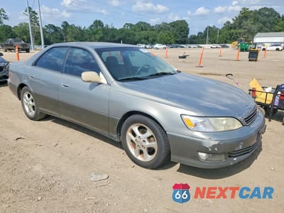 Czwarte zdjęcie samochodu z boku: 2000 LEXUS ES 300 VIN:JT8BF28G9Y5095711 - miniatura