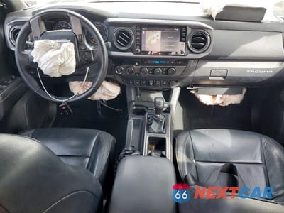Zdjęcie 8 z 13 samochodu: 2021 TOYOTA TACOMA TRD SPORT VIN:3TYCZ5AN8MT026315 - miniatura