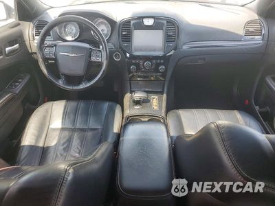 Zdjęcie 8 z 12 samochodu: 2013 CHRYSLER 300 S VIN:2C3CCABG3DH504049 - miniatura