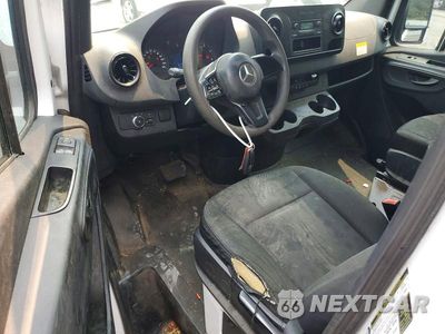 Zdjęcie 8 z 13 samochodu: 2019 MERCEDES-BENZ SPRINTER 2500/3500 VIN:WD4PF1CD7KT008069 - miniatura