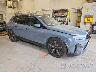 Czwarte zdjęcie samochodu z boku: 2023 BMW IX VIN:WB533CF07PCM48172 - miniatura