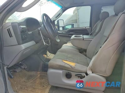 Zdjęcie 7 z 13 samochodu: 2005 FORD F350 SUPER DUTY VIN:1FTWX33P05EC54978 - miniatura