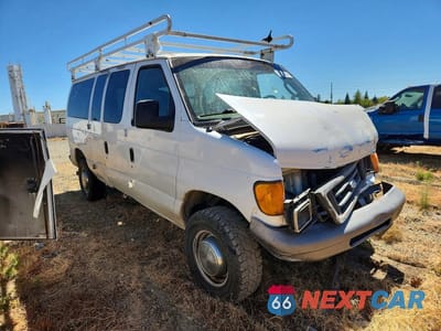 Czwarte zdjęcie samochodu z boku: 2006 FORD ECONOLINE E350 SUPER DUTY WAGON VIN:1FMNE31L46HB42276 - miniatura