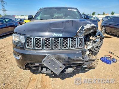 Piąte zdjęcie samochodu w środku: 2017 JEEP GRAND CHEROKEE LAREDO VIN:1C4RJFAG8HC963547 - miniatura