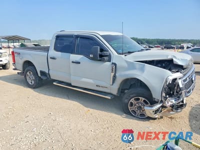 Czwarte zdjęcie samochodu z boku: 2025 FORD F250 SUPER DUTY VIN:1FT7W2BT9SEC19920 - miniatura