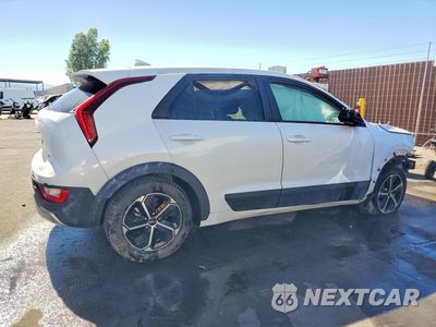 Trzecie zdjęcie samochodu z tyłu: 2026 KIA NIRO LX VIN:KNDCP3LE4T5328594 - miniatura