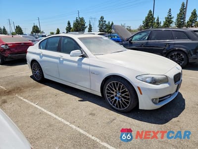 Czwarte zdjęcie samochodu z boku: 2011 BMW 550 I VIN:WBAFR9C52BC618267 - miniatura