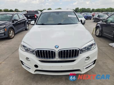 Piąte zdjęcie samochodu w środku: 2018 BMW X5 SDRIVE35I VIN:5UXKR2C53J0X10334 - miniatura