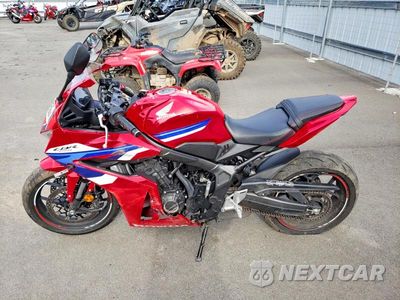 Trzecie zdjęcie samochodu z tyłu: 2025 HONDA CBR650 R VIN:MLHRH1559S5100627 - miniatura