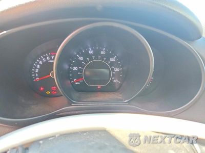 Zdjęcie 9 z 13 samochodu: 2018 KIA SOUL + VIN:KNDJP3A51J7518669 - miniatura