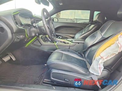 Zdjęcie 7 z 12 samochodu: 2018 DODGE CHALLENGER SXT VIN:2C3CDZAGXJH183622 - miniatura