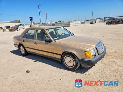 Czwarte zdjęcie samochodu z boku: 1987 MERCEDES-BENZ 300 E VIN:WDBEA30D3HA539059 - miniatura