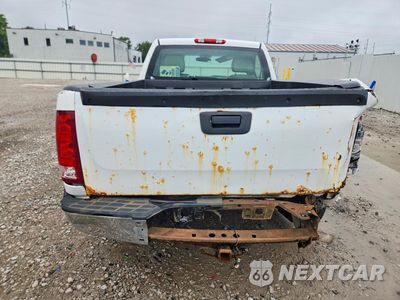 Zdjęcie 6 z 12 samochodu: 2007 GMC NEW SIERRA C1500 CLASSIC VIN:1GTEC14X07Z614823 - miniatura