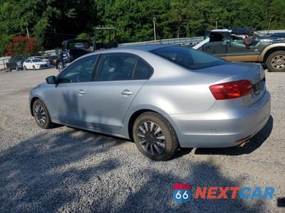 Drugie zdjęcie samochodu z przodu: 2011 VOLKSWAGEN JETTA BASE VIN:3VW2K7AJ1BM395743 - miniatura
