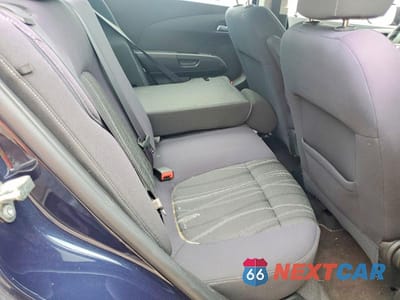Zdjęcie 10 z 12 samochodu: 2015 CHEVROLET SONIC LT VIN:1G1JC5SB5F4198964 - miniatura