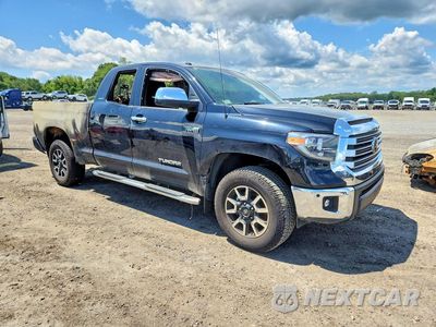 Czwarte zdjęcie samochodu z boku: 2018 TOYOTA TUNDRA DOUBLE CAB LIMITED VIN:5TFBY5F1XJX748830 - miniatura