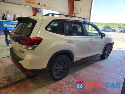 Trzecie zdjęcie samochodu z tyłu: 2020 SUBARU FORESTER SPORT VIN:JF2SKARC7LH456574 - miniatura
