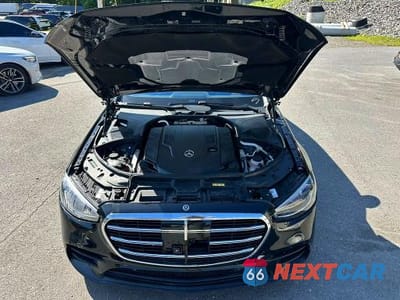 Piąte zdjęcie samochodu w środku: 2022 MERCEDES-BENZ S 580 4MATIC VIN:W1K6G7GB0NA151420 - miniatura