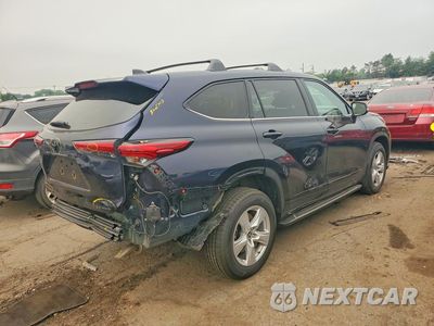 Trzecie zdjęcie samochodu z tyłu: 2022 TOYOTA HIGHLANDER LE VIN:5TDBZRBH6NS220849 - miniatura