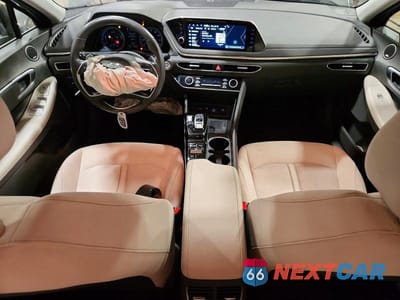 Zdjęcie 8 z 12 samochodu: 2023 HYUNDAI SONATA HYBRID SEL VIN:KMHL34JJ6PA058083 - miniatura
