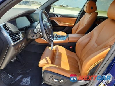 Zdjęcie 7 z 12 samochodu: 2019 BMW X5 XDRIVE40I VIN:5UXCR6C53KLL01553 - miniatura