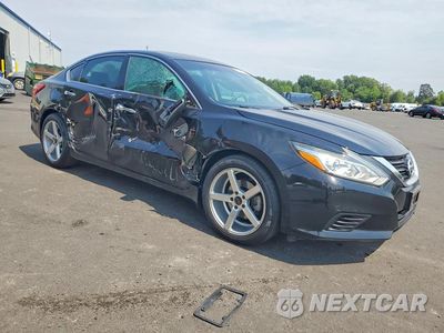 Czwarte zdjęcie samochodu z boku: 2017 NISSAN ALTIMA 2.5 S VIN:1N4AL3AP6HC295517 - miniatura