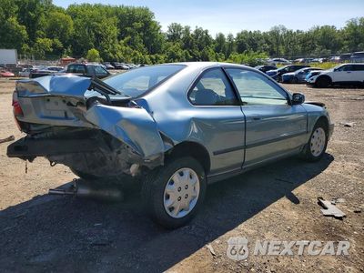 Trzecie zdjęcie samochodu z tyłu: 1996 HONDA ACCORD LX VIN:1HGCD713XTA025703 - miniatura