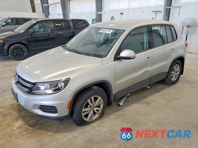 2012 VOLKSWAGEN TIGUAN S WVGBV7AXXCW542699 - główne zdjęcie licytacji z USA - miniatura