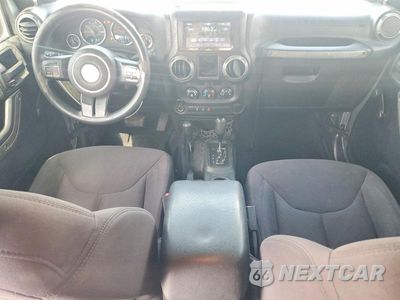 Zdjęcie 8 z 13 samochodu: 2013 JEEP WRANGLER UNLIMITED SPORT VIN:1C4BJWDG1DL647270 - miniatura