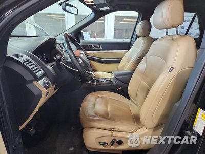 Zdjęcie 7 z 14 samochodu: 2017 FORD EXPLORER XLT VIN:1FM5K8D8XHGD32993 - miniatura