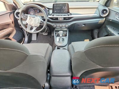 Zdjęcie 8 z 12 samochodu: 2023 KIA FORTE LXS VIN:3KPF24AD9PE504089 - miniatura
