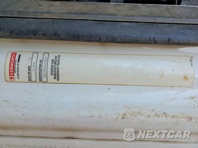Zdjęcie 11 z 13 samochodu: 2019 KENWORTH T880 DUMP TRUCK VIN:1NKZXPEX2KJ239014 - miniatura