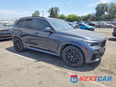 Czwarte zdjęcie samochodu z boku: 2021 BMW X5 XDRIVE40I VIN:5UXCR6C00M9H71997 - miniatura