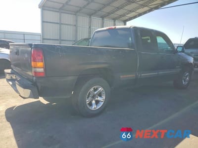 Trzecie zdjęcie samochodu z tyłu: 2000 CHEVROLET SILVERADO C1500 VIN:2GCEC19T8Y1307478 - miniatura